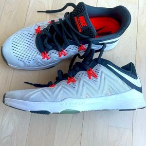 Women’s Nike Training Zoom Condition TR Running Shoes - SIZE 9